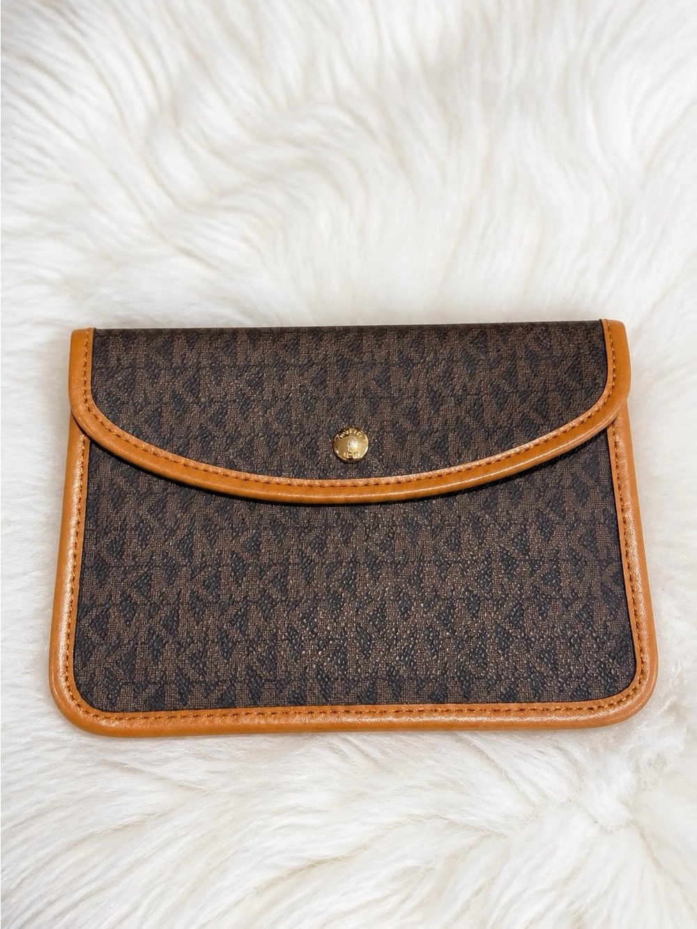 Michael Kors MK Wallet • Authentic • Never used • From larger MK handbag set